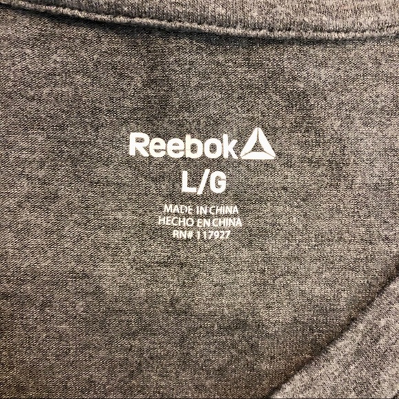 Reebok Women’s Gray Athletic Workout Tank Top With Large / Drop Armholes Size L - Picture 3 of 10